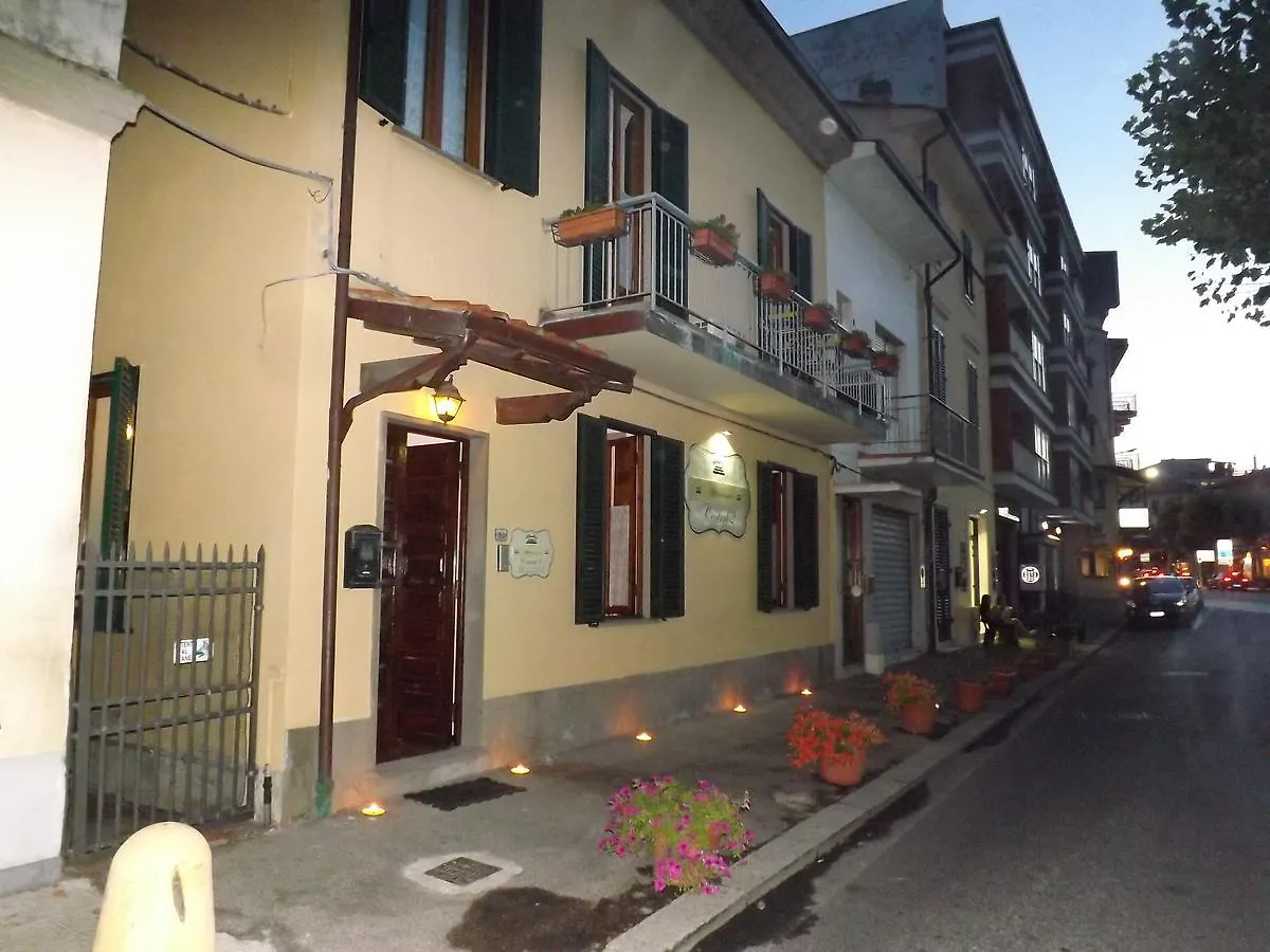 B&B Central Toma 2 Montecatini Terme Bed & Breakfast